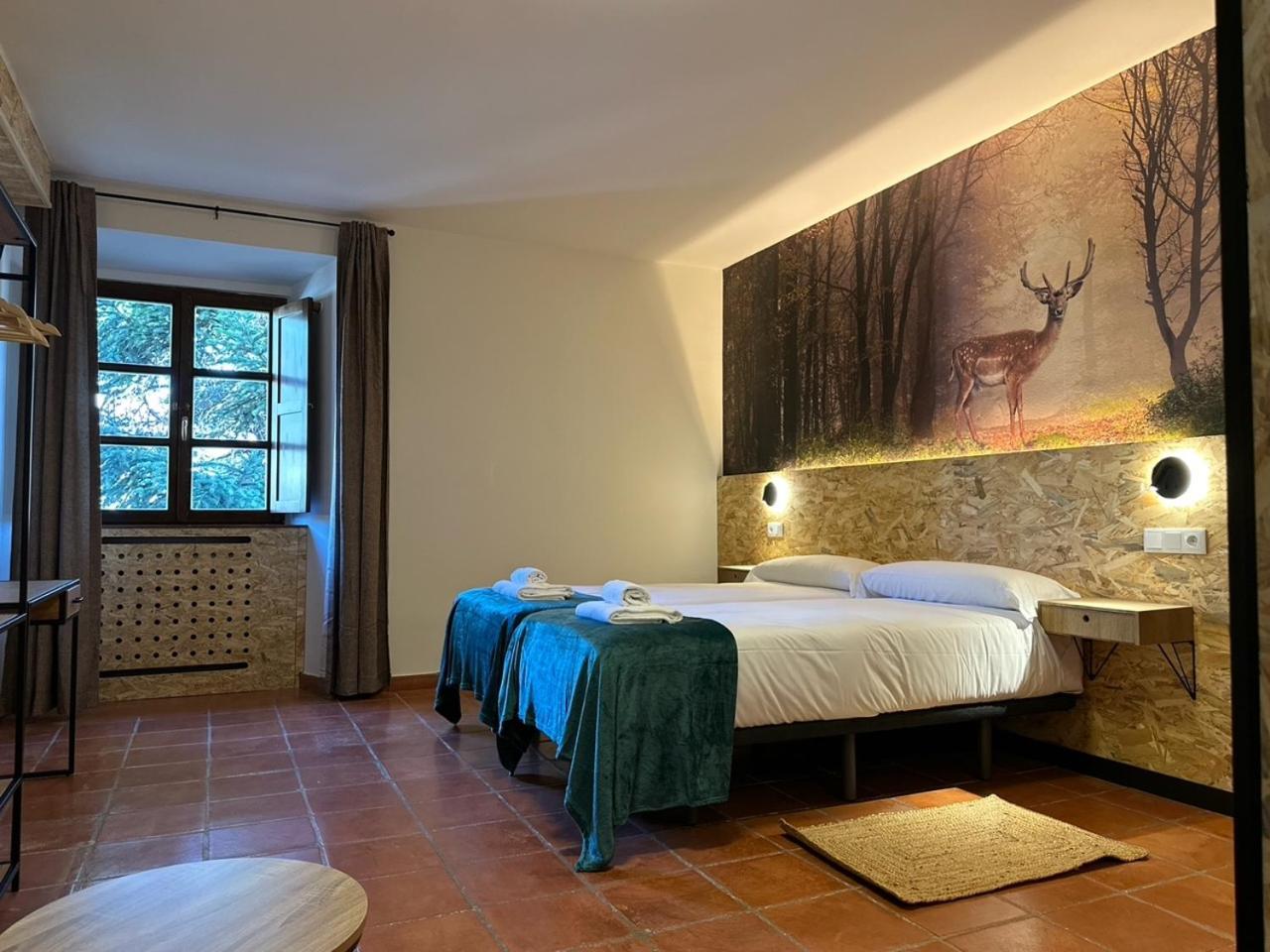 Hotel Y Albergue Real Fabrica De เอซกาไรย์ ภายนอก รูปภาพ
