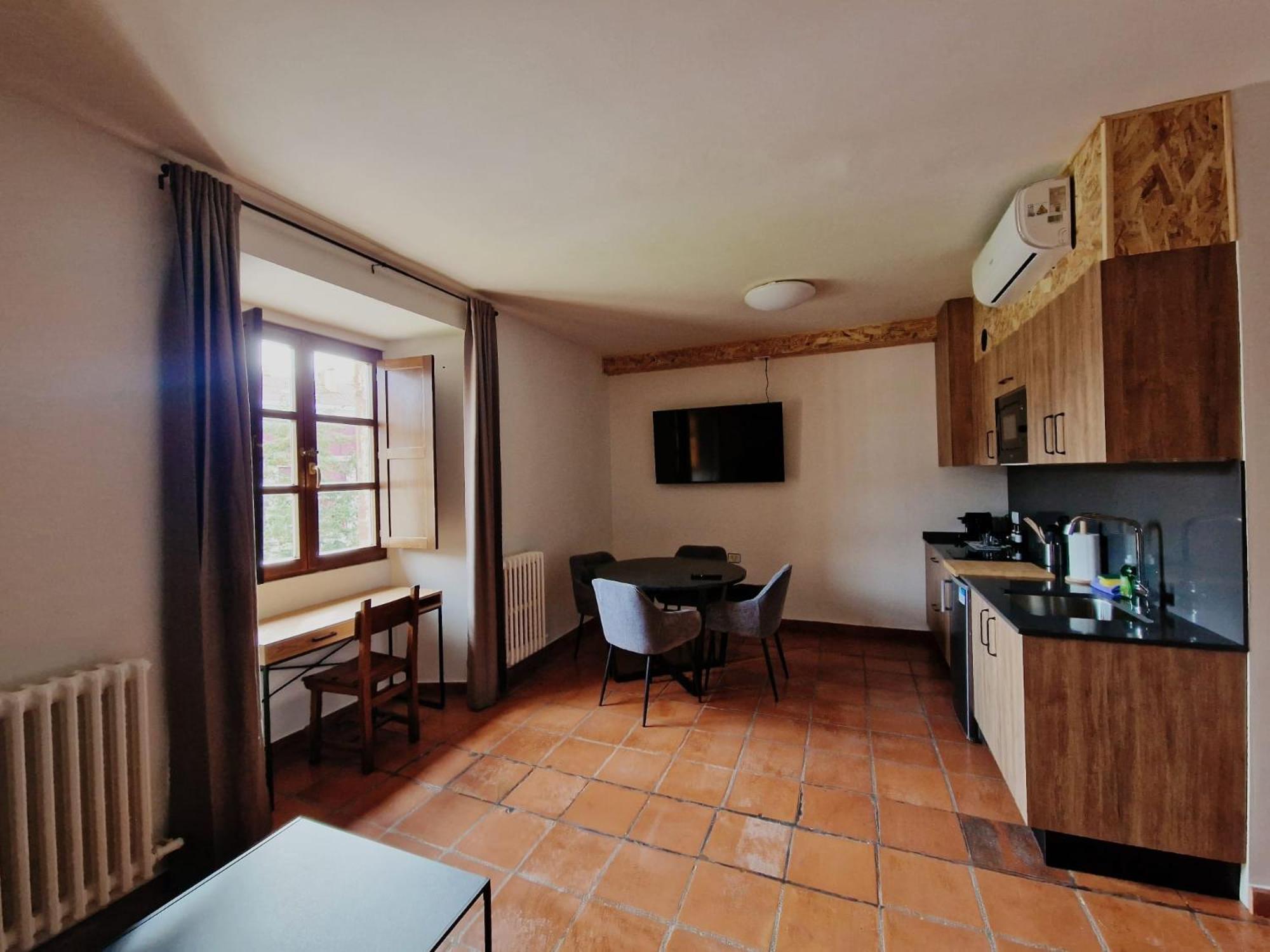 Hotel Y Albergue Real Fabrica De เอซกาไรย์ ภายนอก รูปภาพ